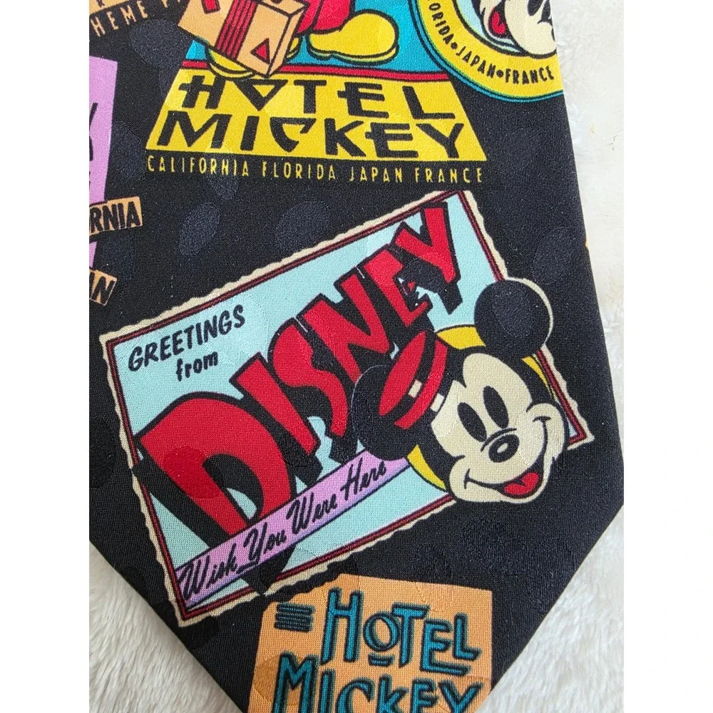 Mickey Inc Disney Mens Silk Tie Vintage Theme Park Hotel Bellhop Mickey Mouse‎